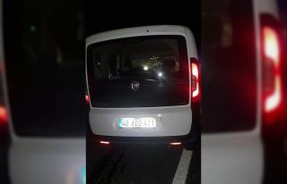 Kaza yapan sürücü aracı bırakıp kaçtı