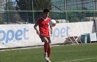 Kemoterapi alırken bile kramponunu yanından ayırmadı