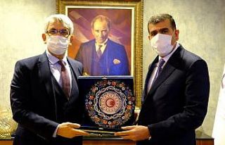 Kileci ve Altunkaya’ya liyakat sertifikası ve üstün...