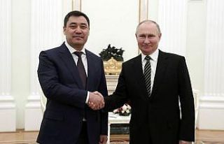 Kırgızistan Cumhurbaşkanı Caparov, ilk yurt dışı...