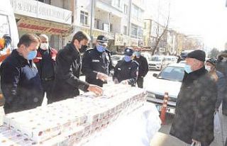 Kırıkkale Belediyesinden kandil simidi ikramı