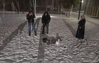 Kırıkkale’de kar sevinci: Doyasıya kar topu oynadılar