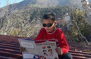 Kırsal kesimdeki öğrencilere kitap okuma sevgisi...