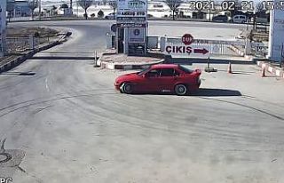 Kısıtlamada drift atan sürücüye 7 bin TL’ye...