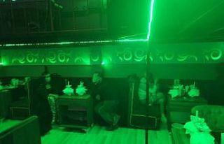 Kısıtlamada eğlence mekanlarındaki 106 kişiye...