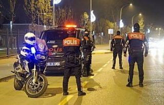 Kısıtlamaları ihlal eden 153 kişiye 206 bin TL...