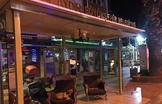 Kısıtlamayı fırsat bildi, durağı kendisine yuva...