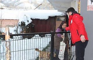 Kızılay gönüllüleri Yığılca’ya çıkartma...