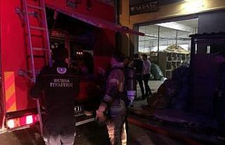 Koltuk imalathanesinde yangın korkuttu