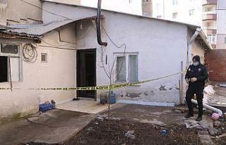 Komşularının haber alamadığı yaşlı adam ölü...