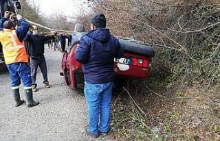 Kontrolden çıkan araç takla attı: 1 yaralı
