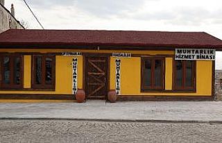 Konuralp’e şık ve tarihi muhtarlık binası