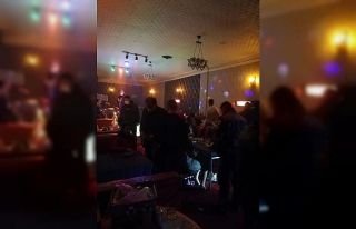 Konya’da ruhsatsız eğlence mekanındaki 56 kişiye...