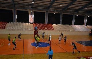 Korkuteli Belediyespor Ilgın Spor’a set vermedi:...