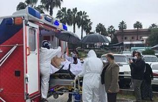 Korona hastası ambulans helikopter ile Adana’ya...