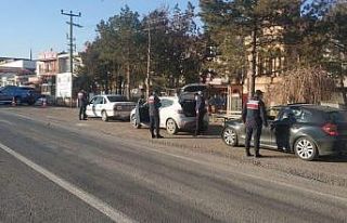 Korona virüs tedbirlerine uymayan 26 kişiye idari...