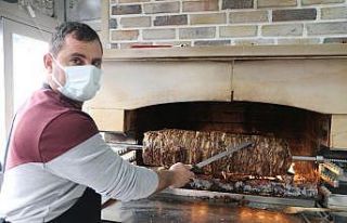 Korona yasaklarında Artvin dönerine yoğun ilgi