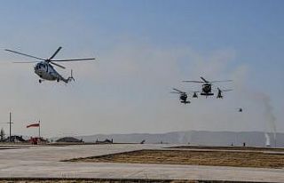 Kosova’da NATO Barış Gücü’nden helikopter...
