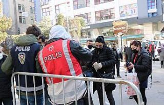 Kovid-19’un pik yaptığı Samsun’da denetimler...