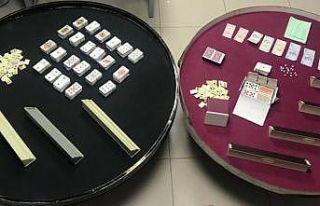 Kumar oynayan şahıslara polislerden suçüstü