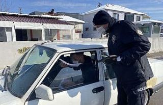 Kurallara uymayıp sokağa çıktılar cezayı yediler