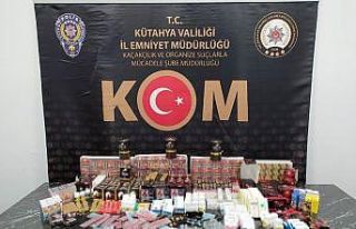Kütahya’da bin 65 adet kaçak cinsel içerikli...