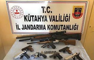 Kütahya’da kaçak silah operasyonu