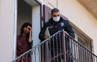 Limon toplarken balkondan düşüp ağır yaralandı
