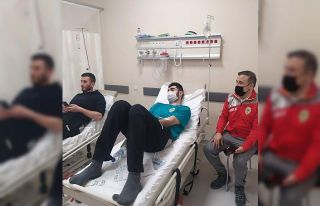 Maç dönüşü fenalaşan 6 sporcu hastanede tedavi...