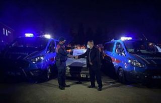 Mahalle muhtarının arabasını çalan hırsız yakalandı