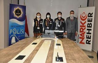 Manisa polisi, 434 okulda 20 bin 400 öğrenci ve...