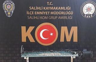 Manisa’da bin 449 parça tarihi eser ele geçirildi