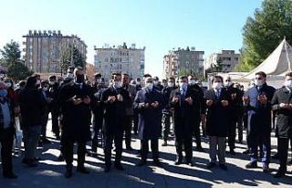 Mardin’de Gara şehidi anısına lokma dağıtıldı