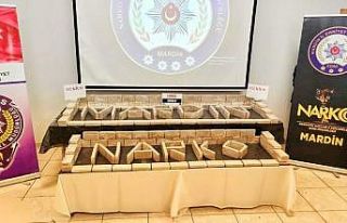 Mardin’de tırın soğutucu bölümüne gizlenmiş...