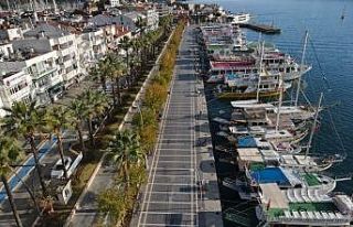 Marmaris’te hafta sonu sahilde yürümek yasaklandı