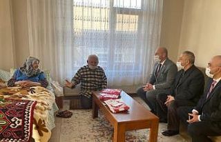 Mehmetçiğe çorap ören 118 yaşındaki Zeliha Nine’den...