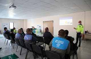 Melikgazi Belediye personeline trafik eğitimi