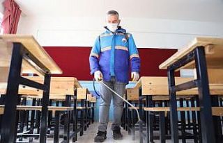 Menderes’te okullar dezenfekte edildi