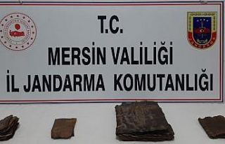 Mersin’de deri el yazmalı 4 kitap ele geçirildi