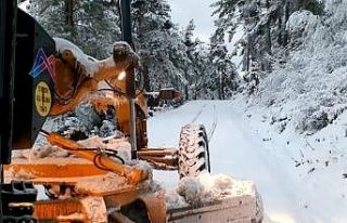 Mersin’in yüksek kesimlerinde karla mücadele çalışmaları...