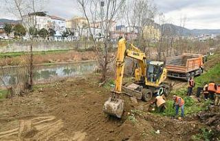 Mert Irmağı’nda temizlik çalışması