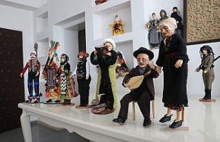 Mesaj veren bebekler, doğallığıyla dikkat çekiyor