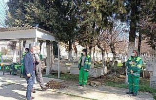 Mezarlıklarda bakım ve temizlik yapıldı