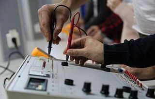 Milli teknoloji hamlesi için eğitmenlik yapacaklar
