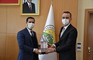 Müdür Uluçamlıbel’den Başkan Geylani’ye ziyaret