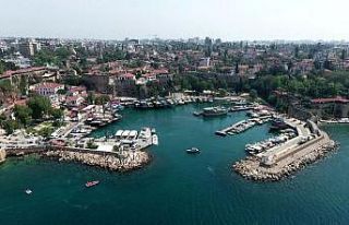 Muratpaşa 513 bin 35’e ulaşan nüfusuyla 38 ili...