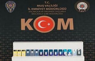 Muş’ta gümrük kaçağı cep telefonları ele...