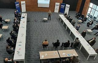 Muş’ta muhtarlara “Afet Farkındalık Eğitimi”...