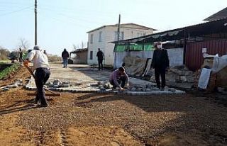 Nazilli’de köy yolları yenileniyor