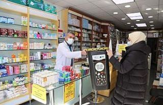 Niğde Belediyesi Eczanelere Atık İlaç Toplama...